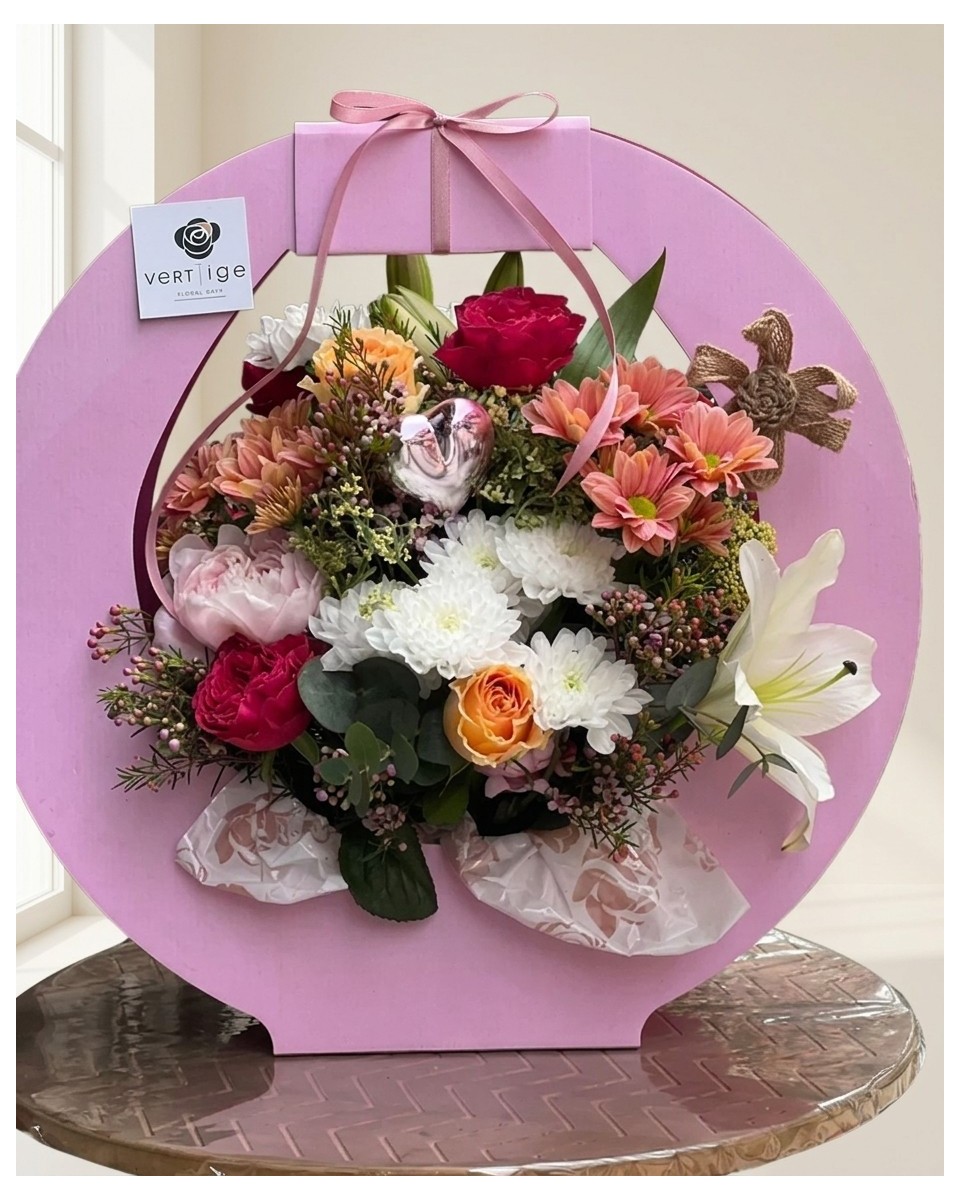 Panier de Fleurs – Création Florale Originale | Fleuriste Dakar