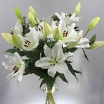 Lili White – Bouquet de 5 Lys Blancs | Verttige