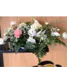 Large floral presentation as a centerpiece – vue 2
