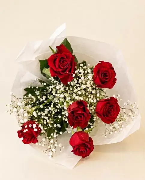 Bouquet de 5 Roses et Gypsophiles | Verttige