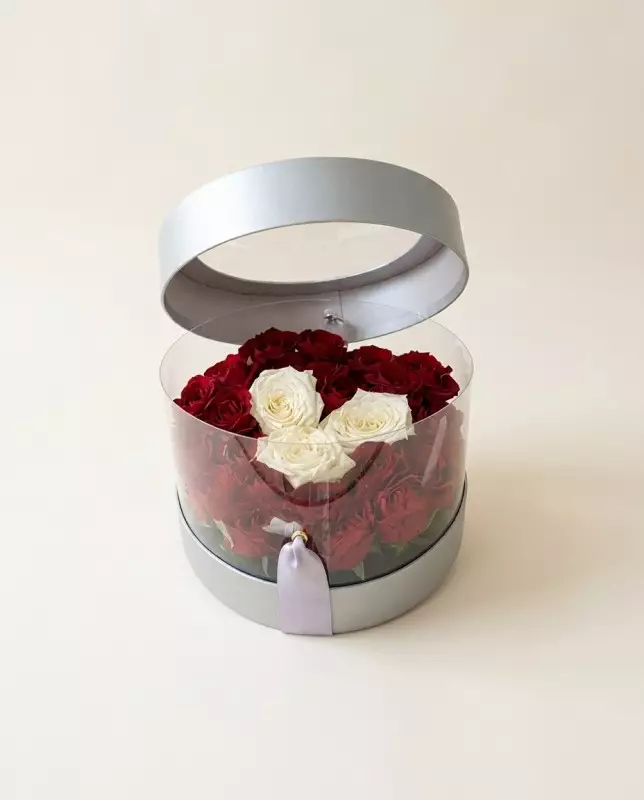 Amour Secret – Roses dans Coffret Transparent | Verttige