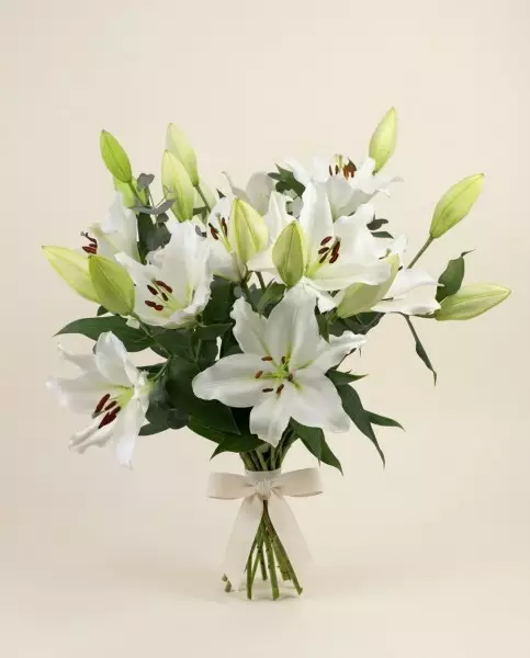 Lili White – Bouquet de 5 Lys Blancs | Verttige